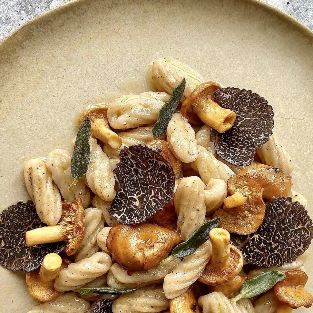 Fresh Black Truffles